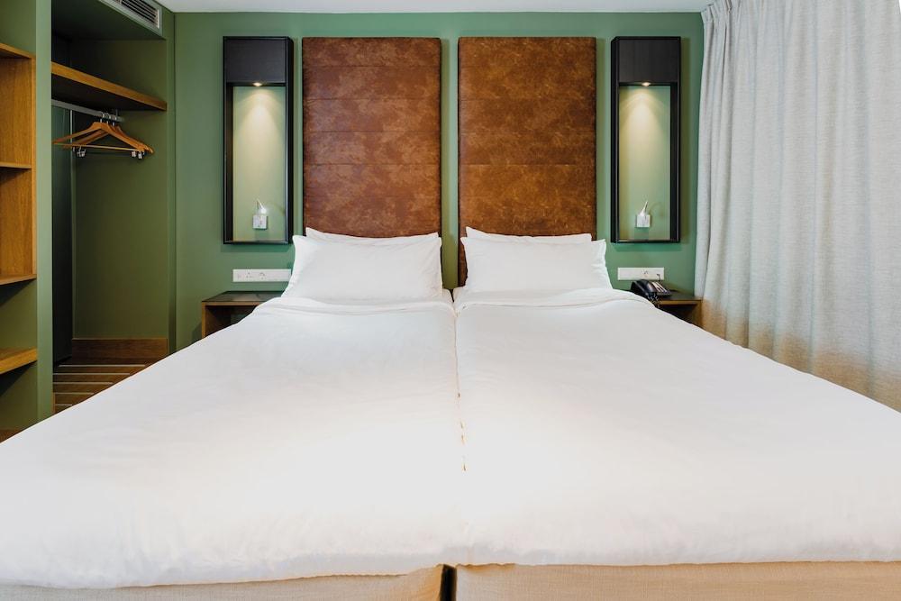 Hotel De Hallen BV Room Type - Standard Double or Twin Room