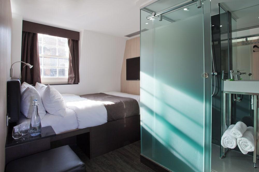 The Z Hotel Soho Room Type - Club Queen- All Inclusive