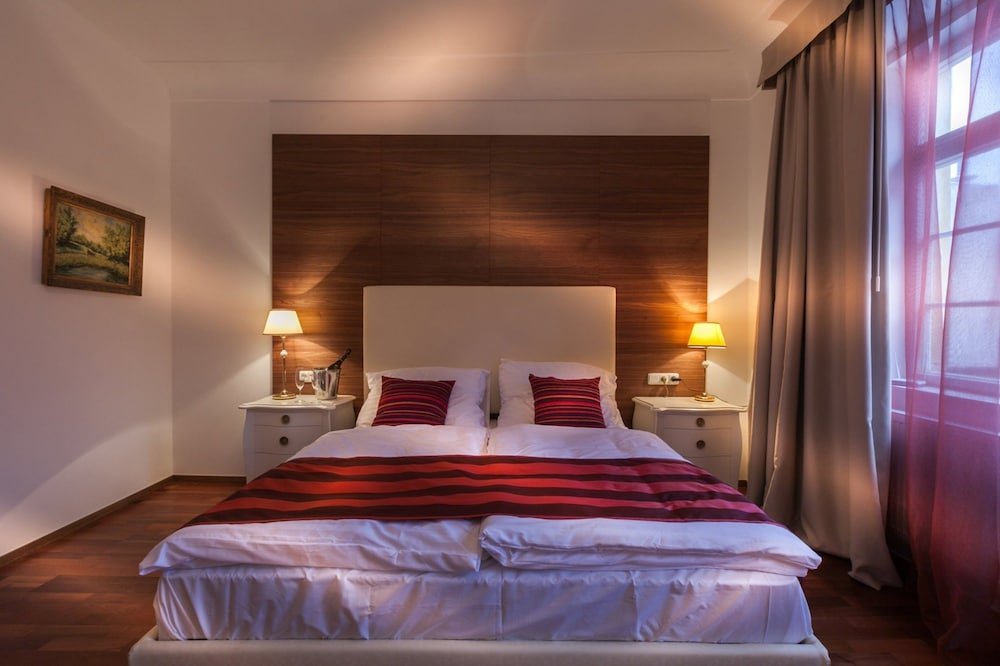 Little King Hotel U Malvaze Room Type - Deluxe Double Room