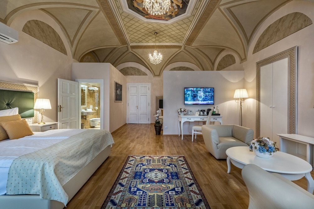 Little King Hotel U Malvaze Room Type - Royal Suite
