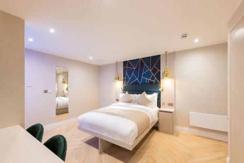 NOX West Hampstead - Tap to explore photos