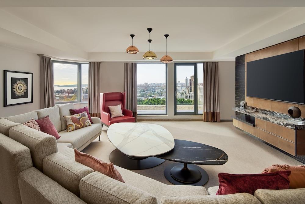 Sheraton Grand Sydney Hyde Park Room Type - Club Suite, 1 Bedroom