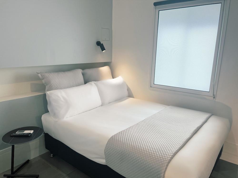 Sydney Boutique Hotel Room Type - Standard Room