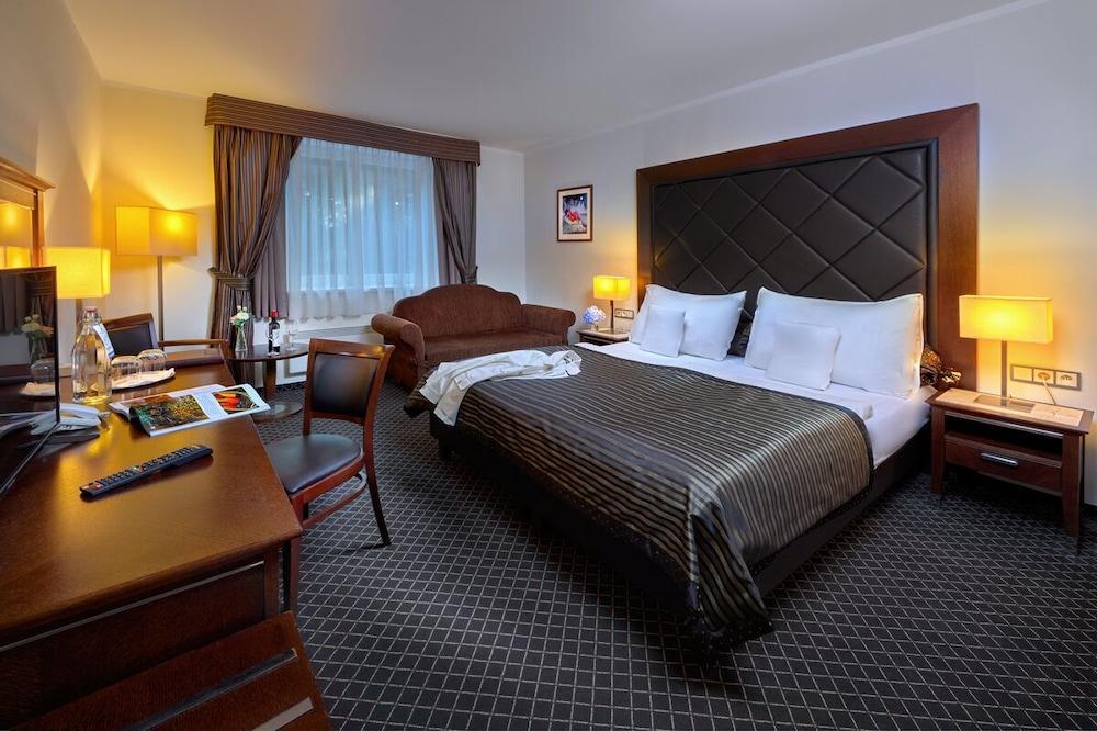 HOTEL SELSKÝ DVŮR Room Type - Executive Double or Twin Room