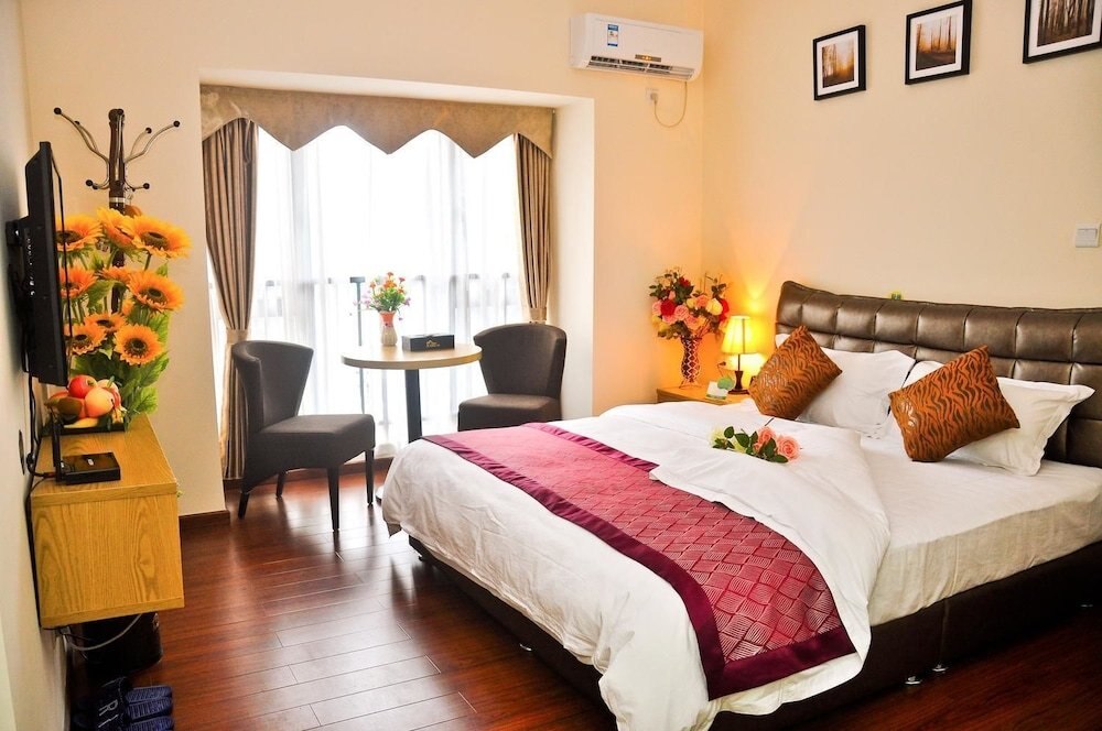 Iway Aparment Hotel Pazhou Branch - Tap to explore photos