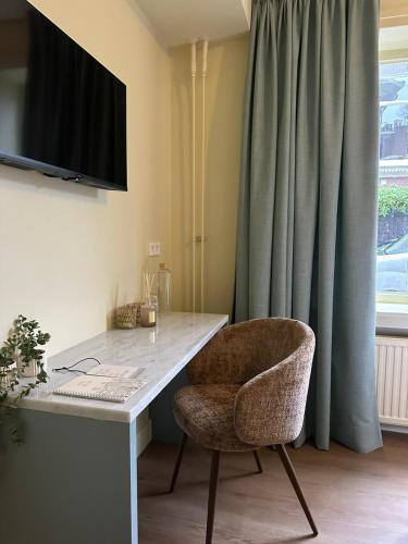 Hotel Atlas Vondelpark Room Type - Deluxe Double Room
