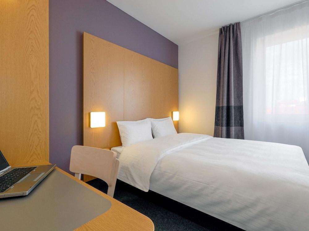 B&B Hotel Prague-City - Tap to explore photos