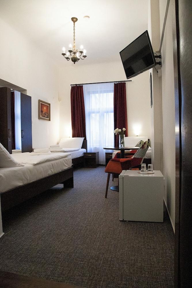 Old Prague House Room Type - Classic Triple Room