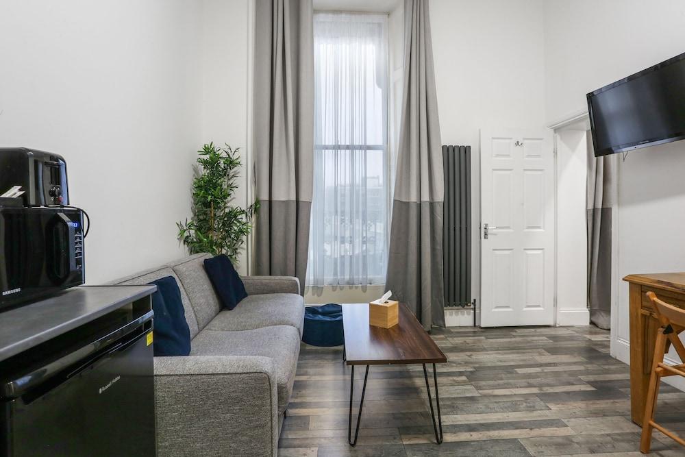 BeiRoom Hyde Park Apartments - Tap to explore photos