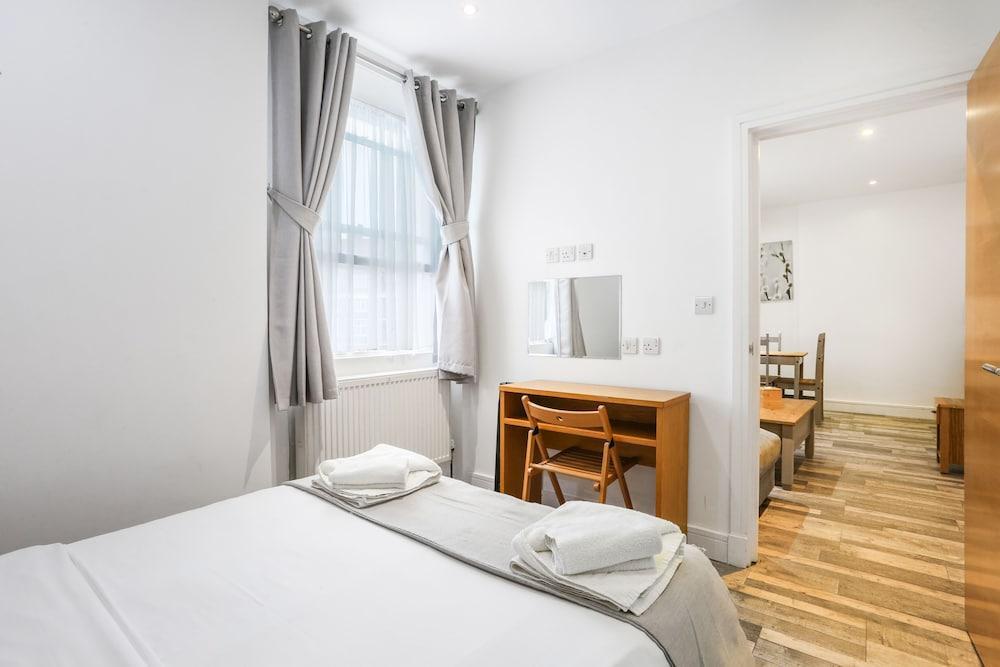 BeiRoom Hyde Park Apartments - Tap to explore photos