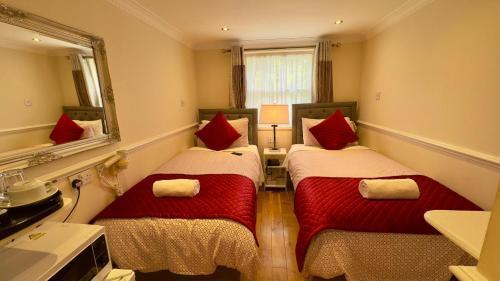 Classic Hyde Park Hotel Room Type - Twin Room