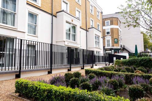 Heeton Concept Hotel - Luma Hammersmith - Tap to explore photos