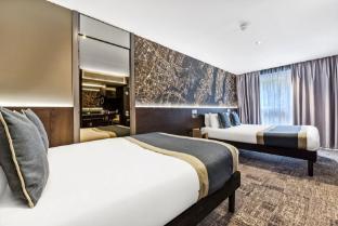 Heeton Concept Hotel - Luma Hammersmith Room Type - Double Room with Two Double Beds
