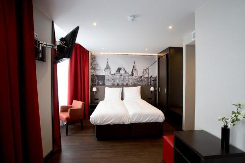 Royal Amsterdam Hotel - Tap to explore photos