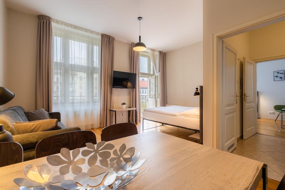 EA ApartHotel Melantrich Room Type - Apartment, Balcony (6 people)