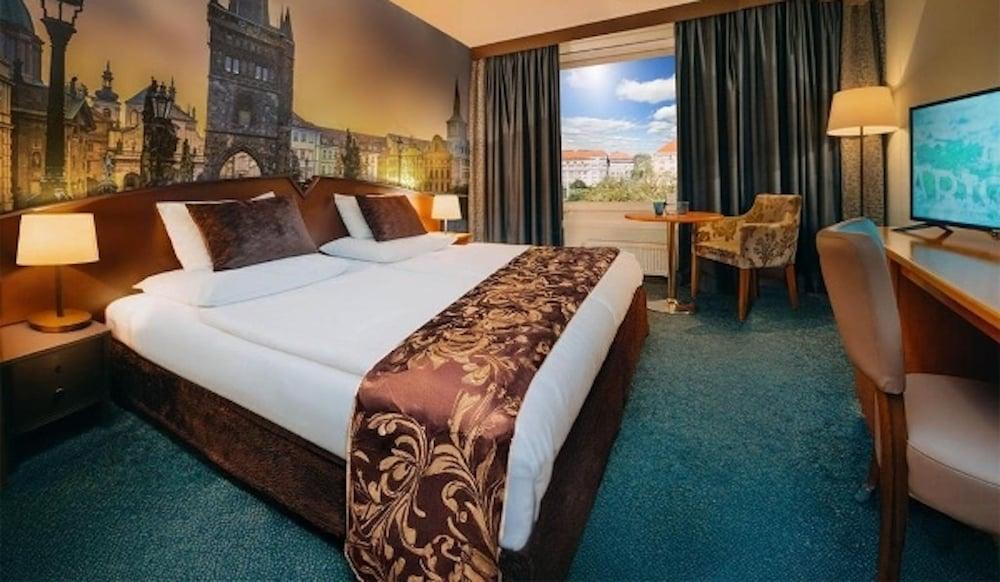 Plaza Boutique Hotel – Czech Leading Hotels Room Type - Standard Double or Twin Room