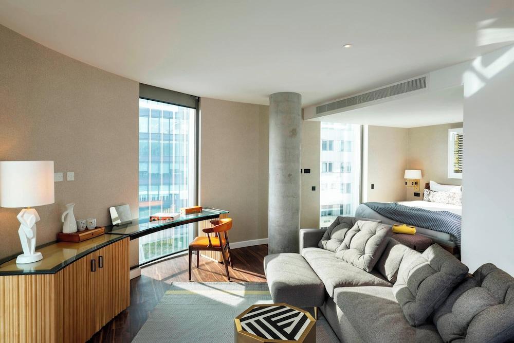 Bankside, Autograph Collection Room Type - Collector Suite, 1 King Bed, 1 Sofa Bed