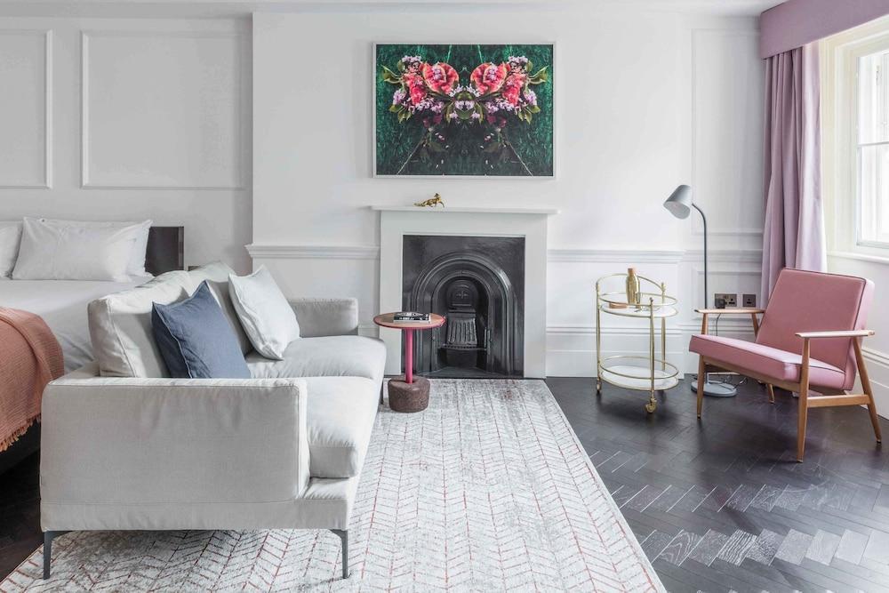The Moorgate by Cove Room Type - Large Studio Apartment