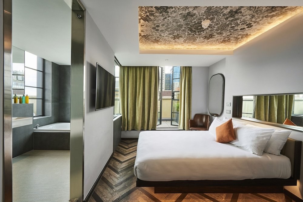 New Road Hotel Room Type - Loft with Spa Bath