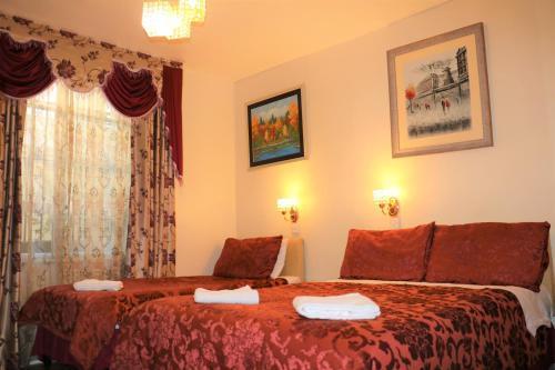 Barry House Room Type - Family room for 5