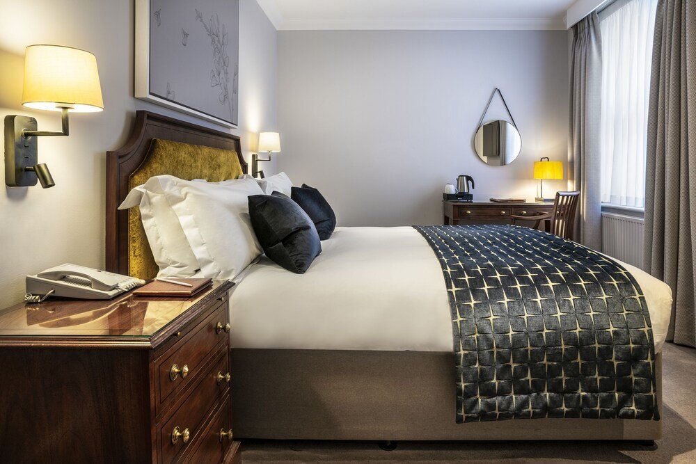 Sloane Place Room Type - Chelsea King
