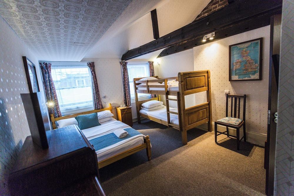 St Athans Hotel - Tap to explore photos