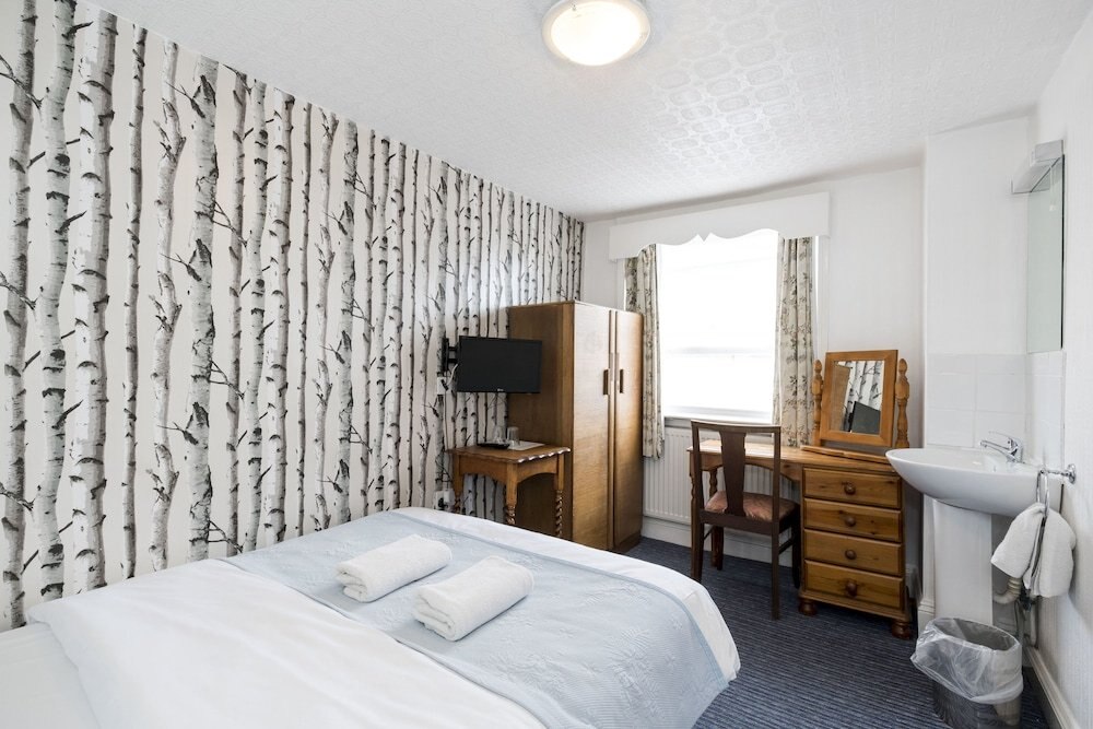 St Athans Hotel Room Type - Double room with shared bathroom