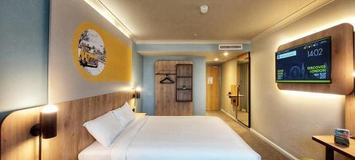 B&B HOTEL London Heathrow - Tap to explore photos