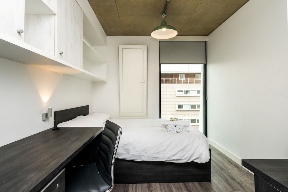 Hashtag Aldgate Campus Accommodation - Tap to explore photos