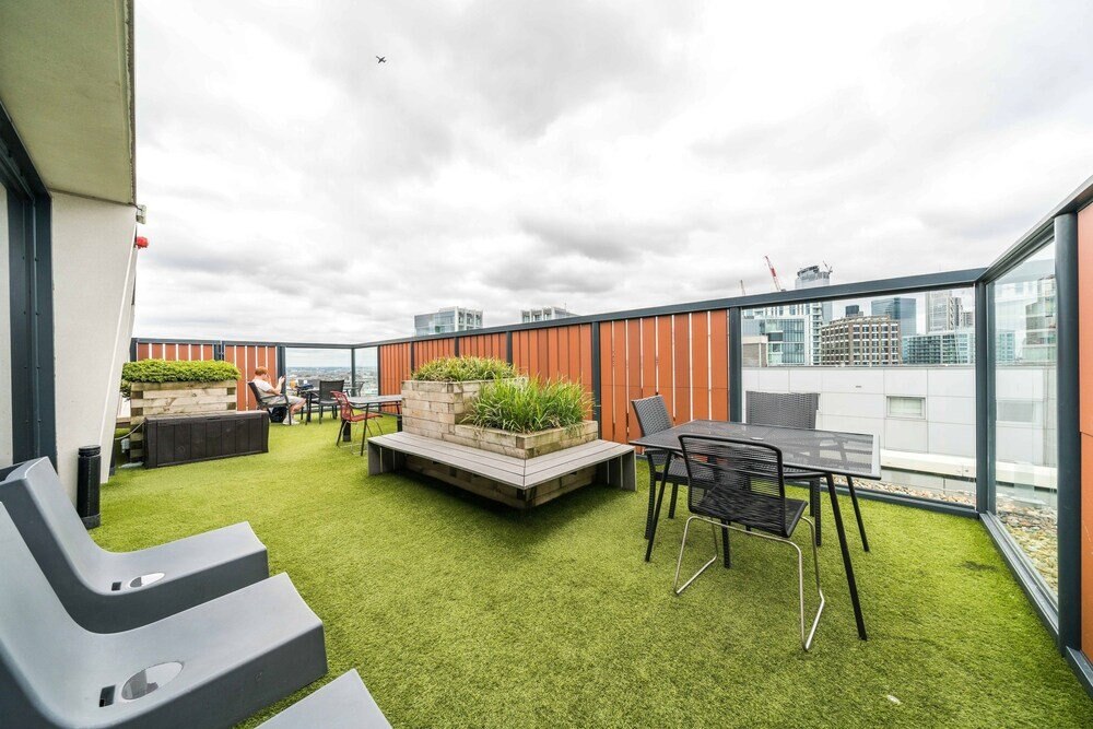 Hashtag Aldgate Campus Accommodation - Tap to explore photos