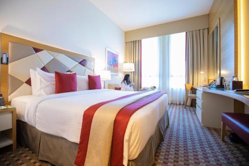 Gulf Inn Hotel Al Nasr Formerly Roda Links Al Nasr - Tap to explore photos