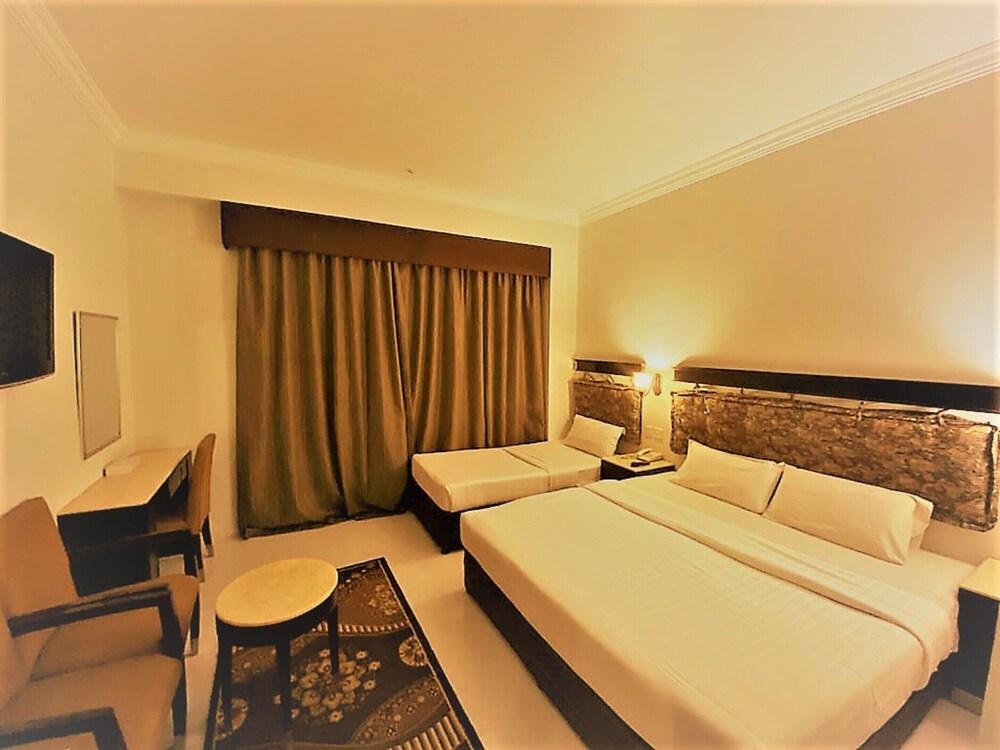 Signature Inn Diera Room Type - Family Room