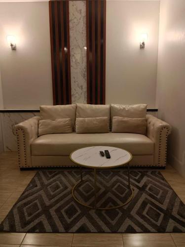 OYO 263 Journey Residence - Tap to explore photos