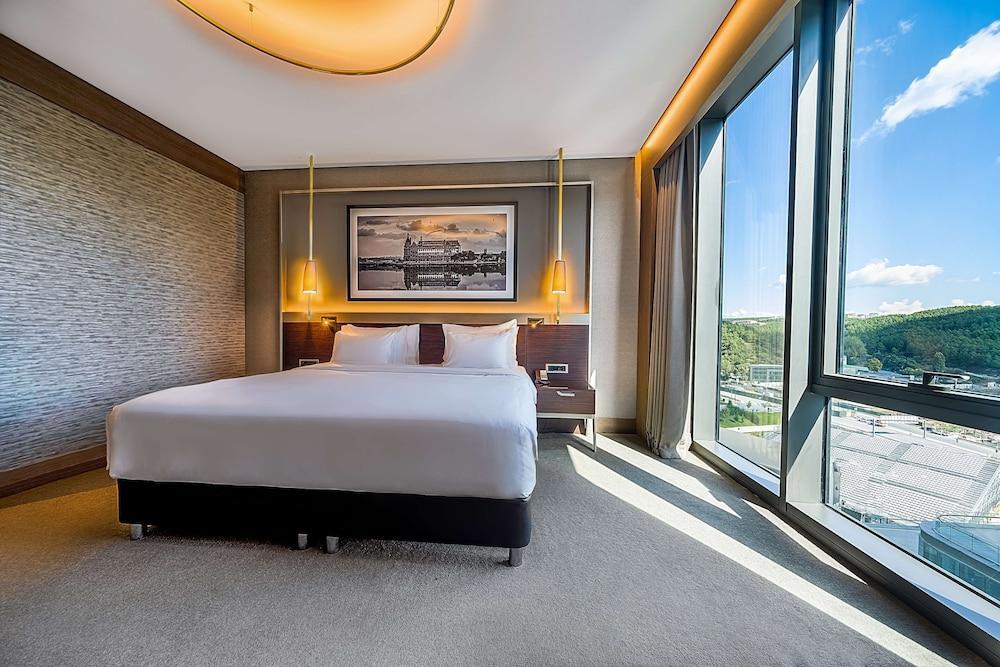 Radisson Collection Hotel, Vadistanbul Room Type - Collection Room City View