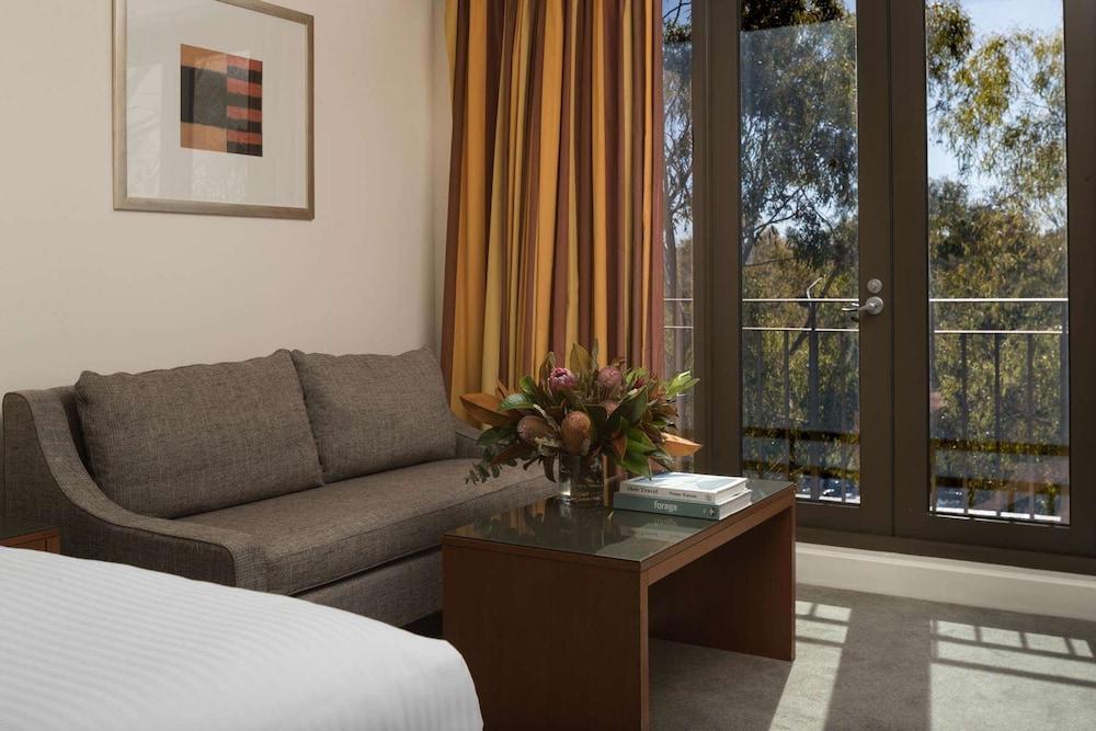 Yarra Valley Lodge - Tap to explore photos