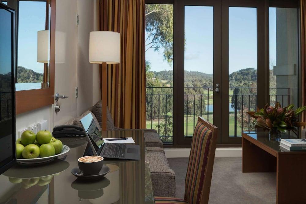 Yarra Valley Lodge Room Type - Golf View King Room