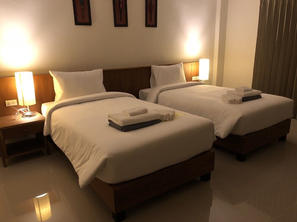 Crystal Lamai Hotel Room Type - Economy Twin Room