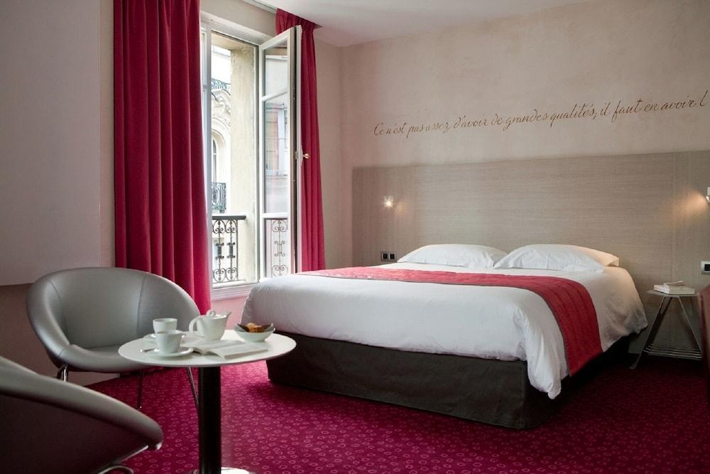 Hotel de Sevigne Room Type - Deluxe Room