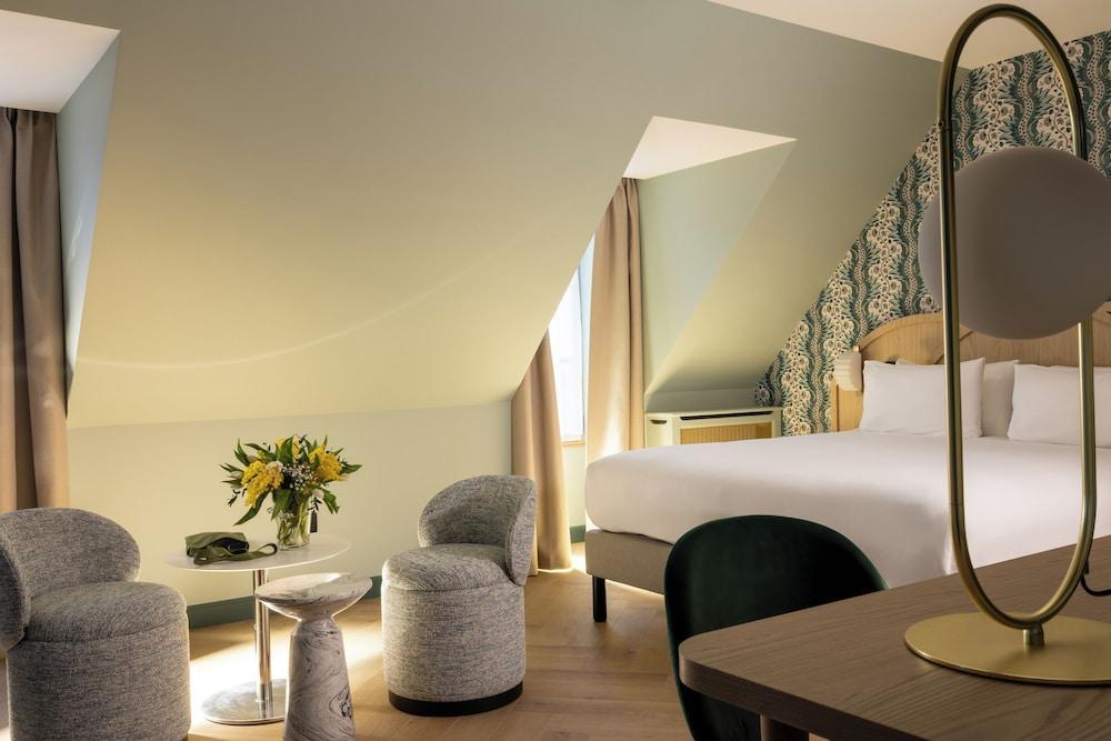 Hotel de Sevigne Room Type - Junior Suite