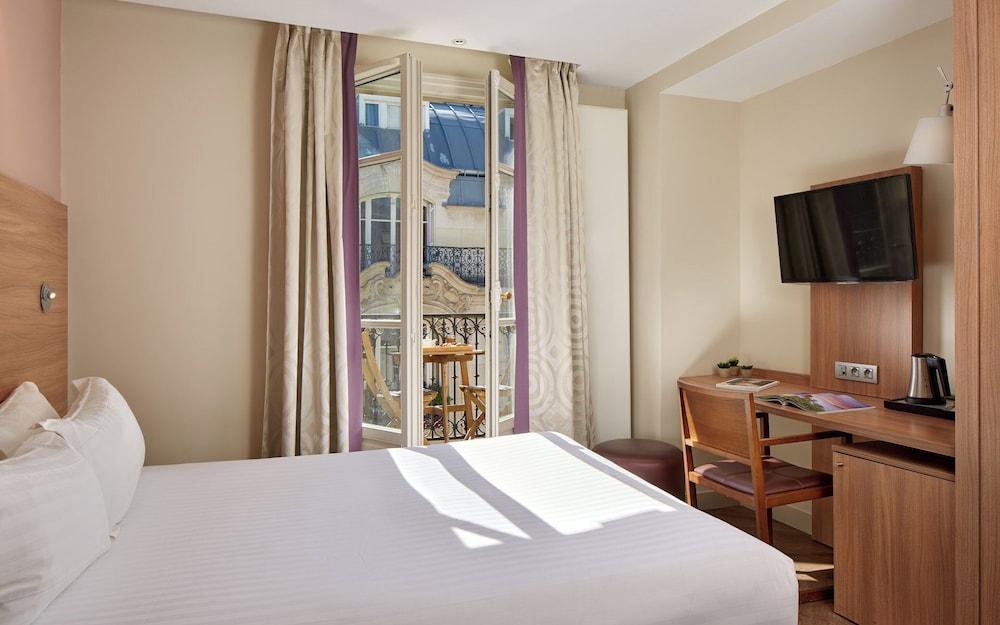 Hotel de Sevigne Room Type - Classic Room Balcony