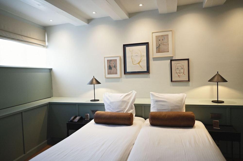 The Times Hotel Room Type - Economy Twin Room