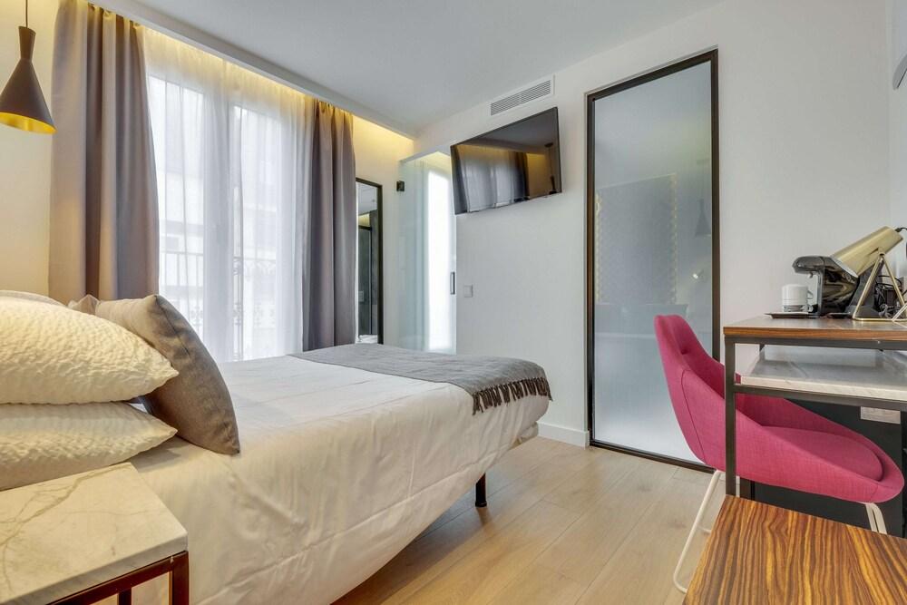 Hotel Beauséjour Room Type - Premium Double Room