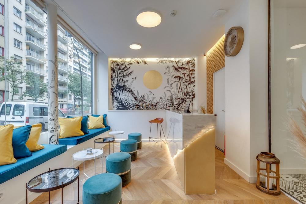 أوتل بوسيجور