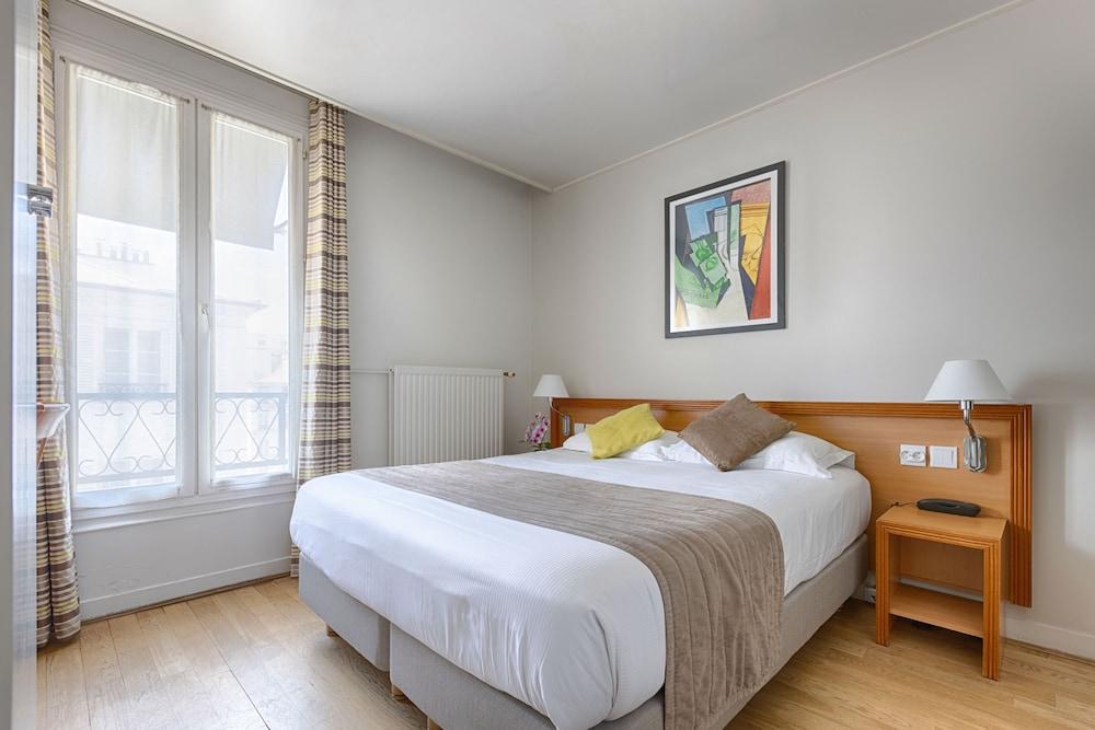 Beaugency Hotel Room Type - Double Room