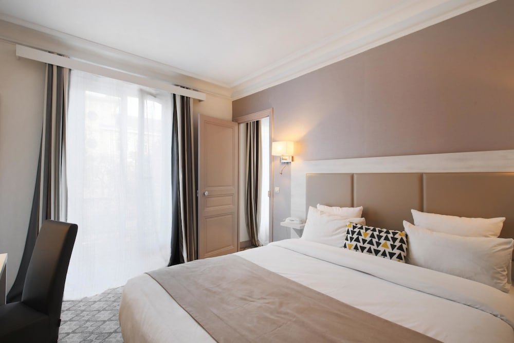 Grand Hotel des Gobelins Room Type - Suite