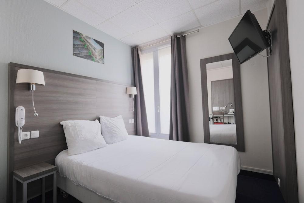Hotel Lilas Gambetta Room Type - Double Room