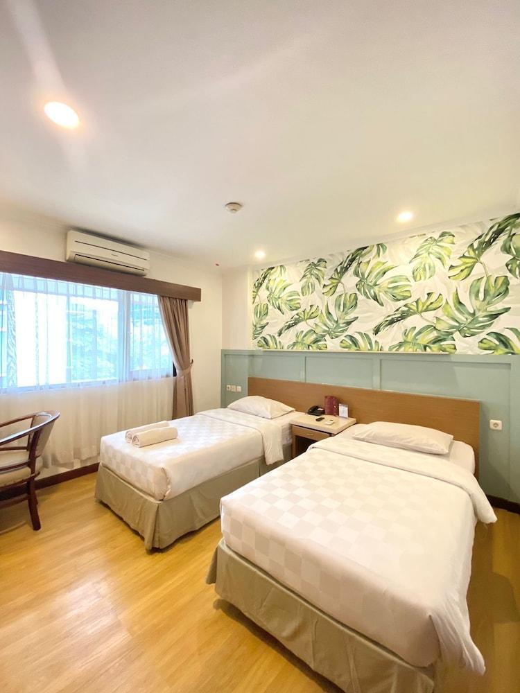 Cipta Hotel Wahid Hasyim Room Type - Deluxe Twin Modern