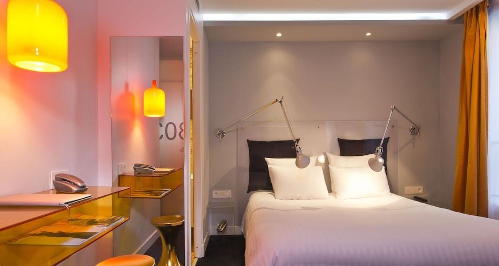 Color Design Hotel Room Type - Standard Double Room