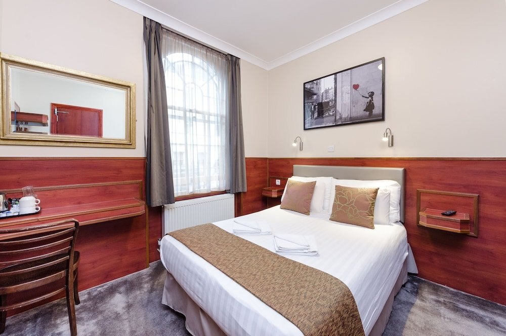 Wardonia Hotel Kings Cross Room Type - Basic Double Room, 1 Double Bed, Non Smoking