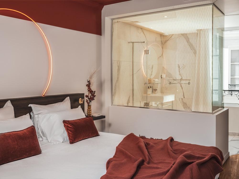 Seven Hotel Paris Room Type - Deluxe Room